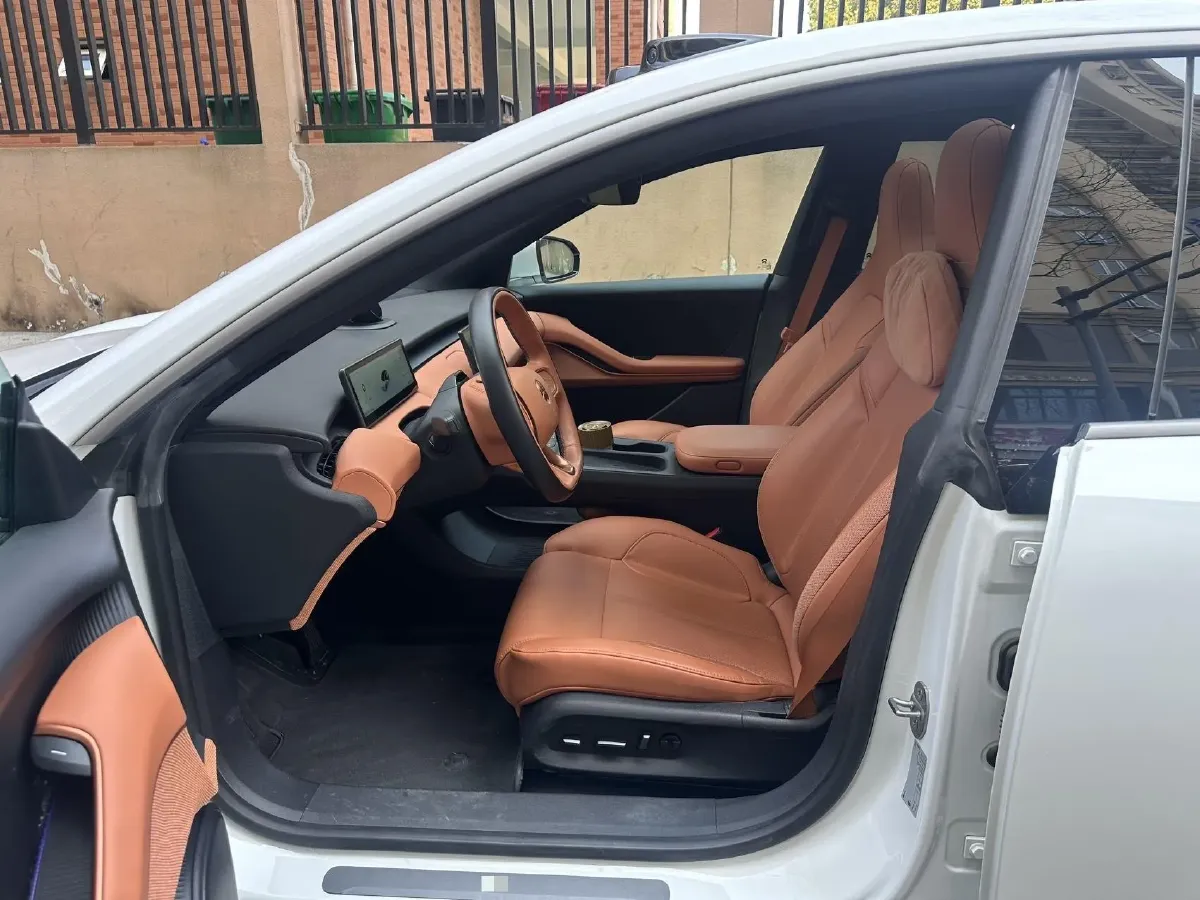 2022 JunTian HeiWuShi Youth 2.0T 203HP L4 6AT,autocango,china used car exporter,china ev exporter,chinese used car exporter,chinese used ev exporter