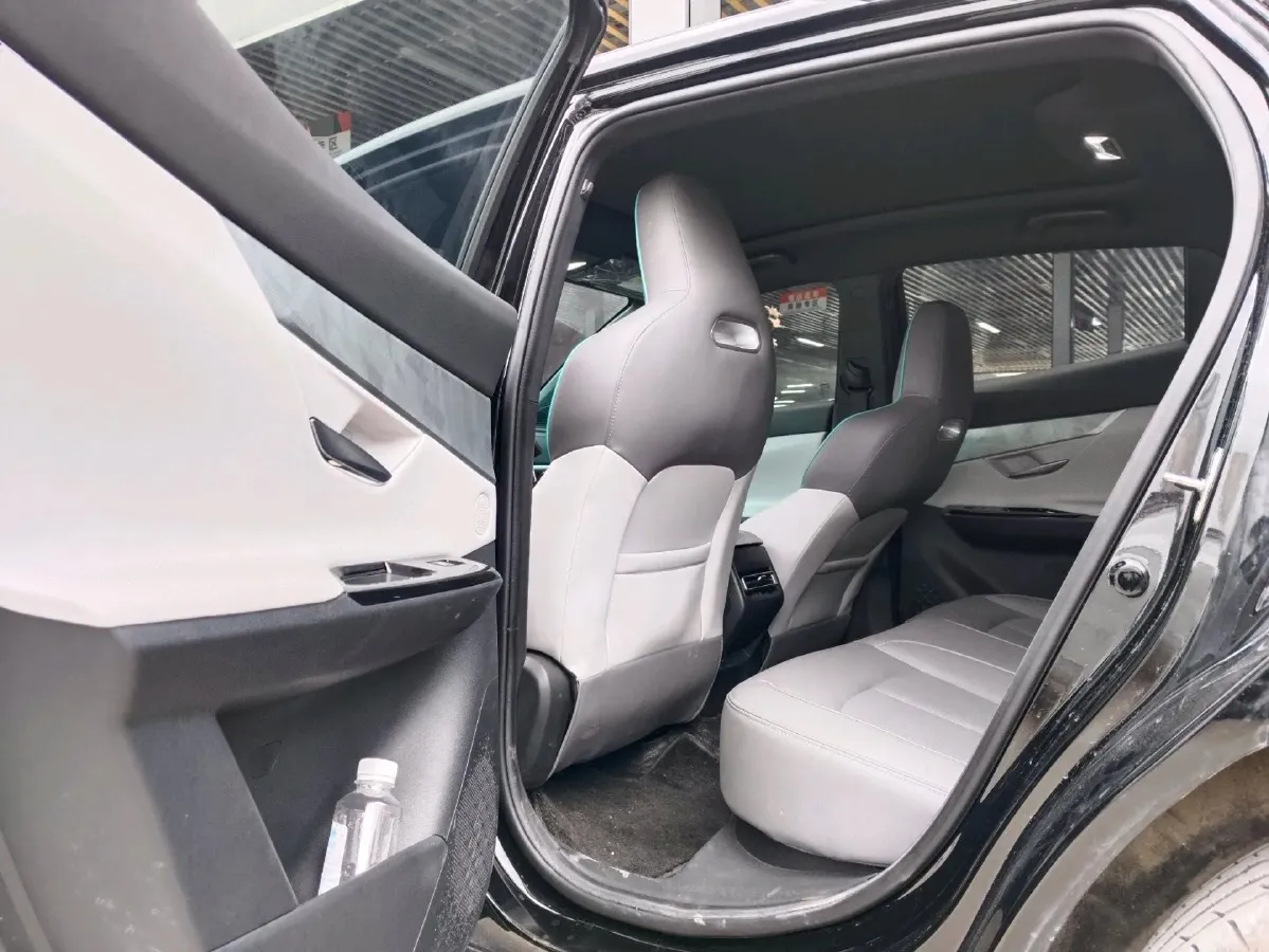 2023 ChangAn UNI-T 1.5T 188HP L4 7DCT,autocango,china used car exporter,china ev exporter,chinese used car exporter,chinese used ev exporter