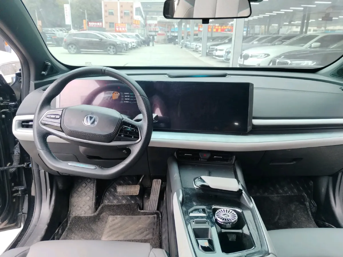 2023 ChangAn UNI-T 1.5T 188HP L4 7DCT,autocango,china used car exporter,china ev exporter,chinese used car exporter,chinese used ev exporter