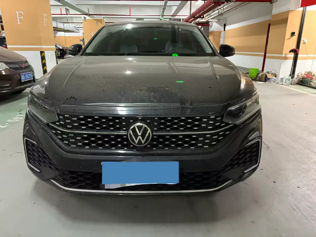 2023 Volkswagen Passat 2.0T 186HP L4 7DCT,autocango,china used car exporter,china ev exporter,chinese used car exporter,chinese used ev exporter