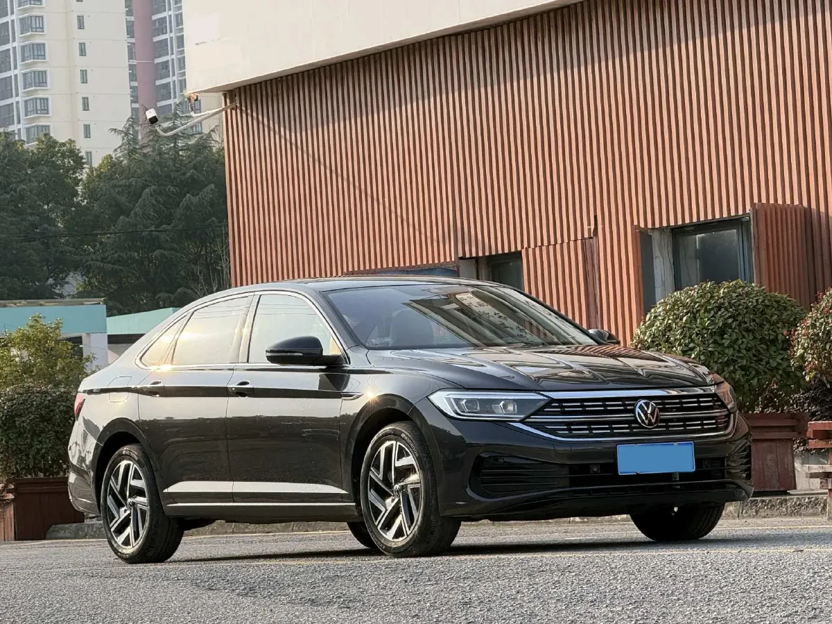 2023 Volkswagen Sagitar 1.5T 160HP L4 7DCT,autocango,china used car exporter,china ev exporter,chinese used car exporter,chinese used ev exporter