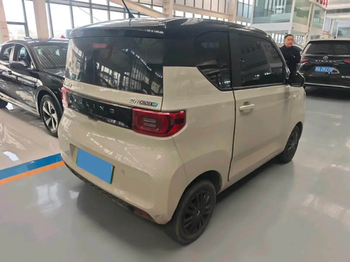2022 WuLing HongGuang MINI EV BEV 9KWH,autocango,china used car exporter,china ev exporter,chinese used car exporter,chinese used ev exporter