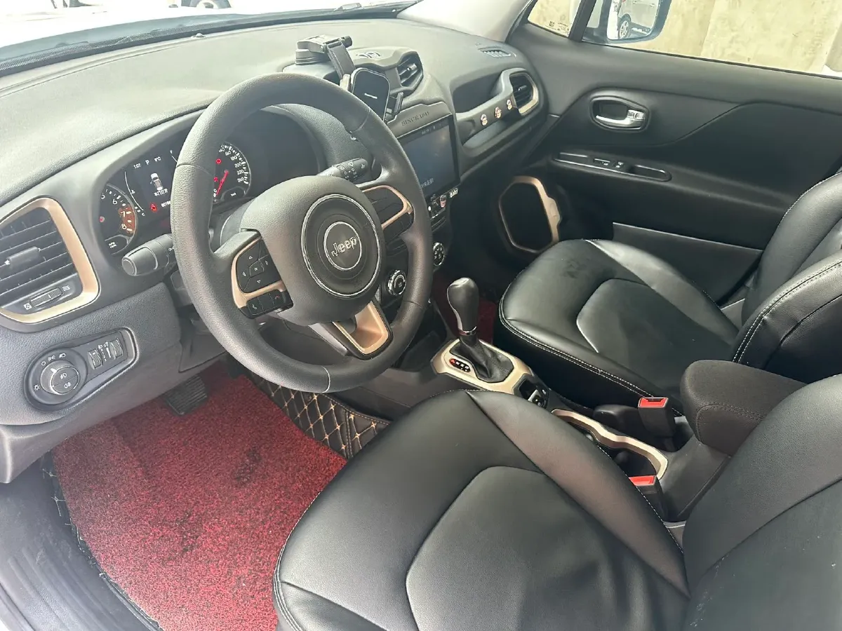 2016 Jeep Renegade 1.4T 150HP L4 7DCT,autocango,china used car exporter,china ev exporter,chinese used car exporter,chinese used ev exporter