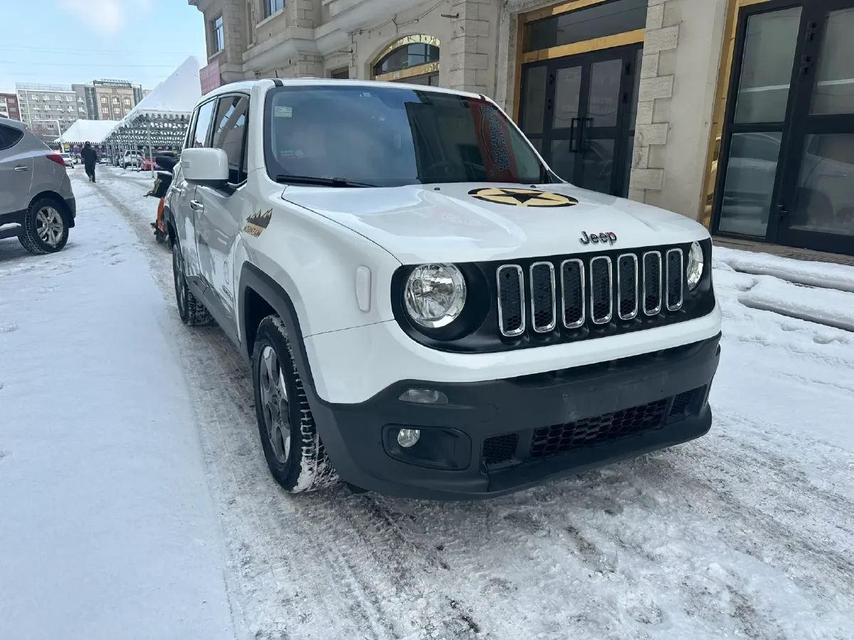 2016 Jeep Renegade 1.4T 150HP L4 7DCT,autocango,china used car exporter,china ev exporter,chinese used car exporter,chinese used ev exporter