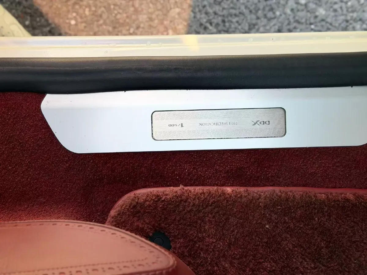 2021 Aston Martin DBX 4.0T 550HP V8 9AT,autocango,china used car exporter,china ev exporter,chinese used car exporter,chinese used ev exporter