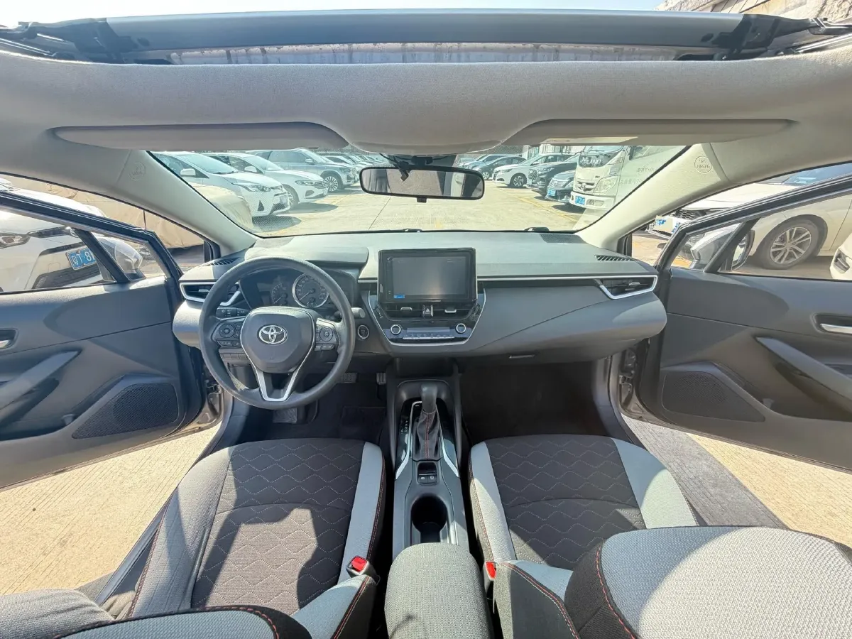 2021 Toyota Corolla 1.2T 116HP L4 CVT,autocango,china used car exporter,china ev exporter,chinese used car exporter,chinese used ev exporter