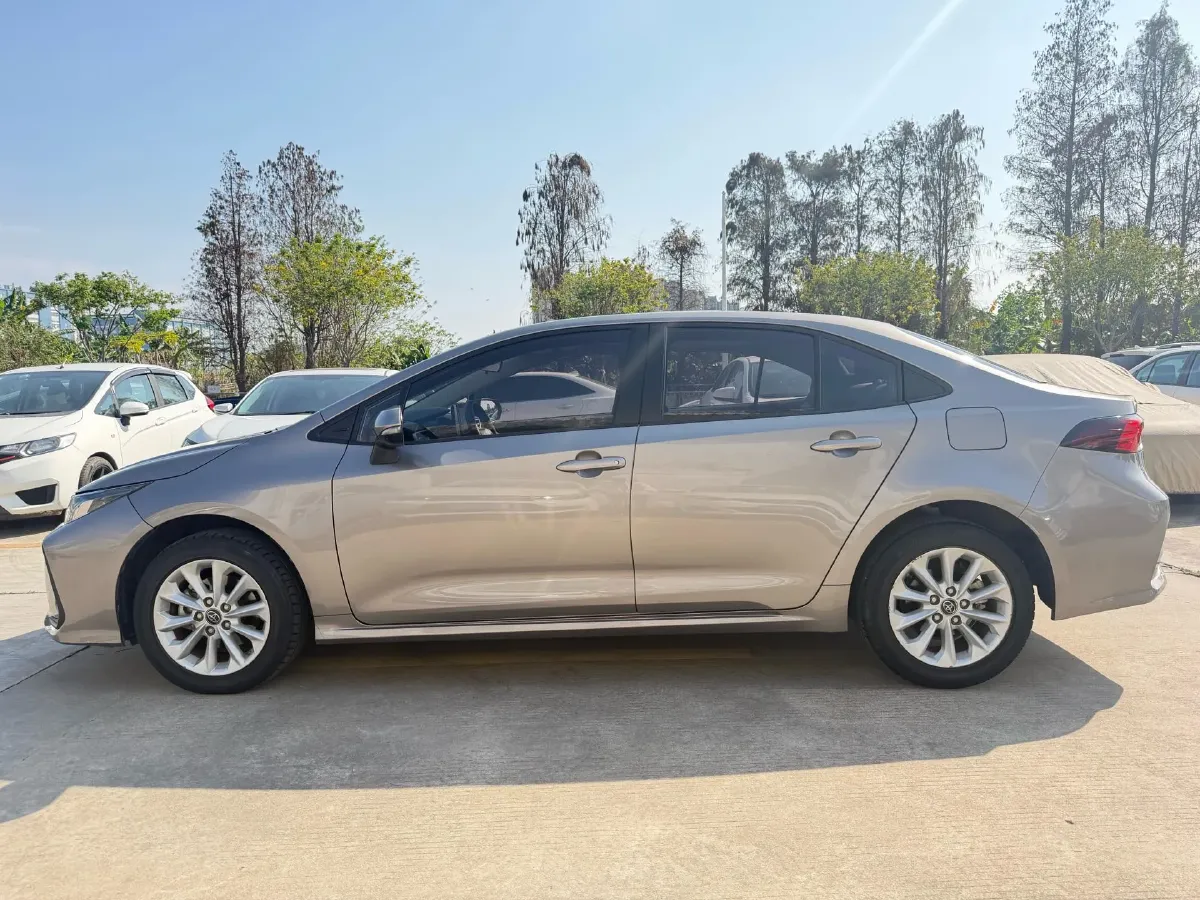 2021 Toyota Corolla 1.2T 116HP L4 CVT,autocango,china used car exporter,china ev exporter,chinese used car exporter,chinese used ev exporter