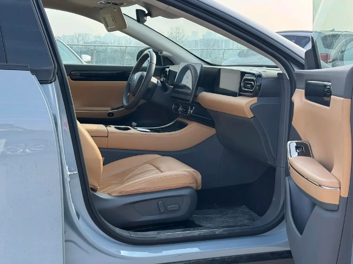 2024 Leapmotor C01 BEV 62.8KWH,autocango,china used car exporter,china ev exporter,chinese used car exporter,chinese used ev exporter