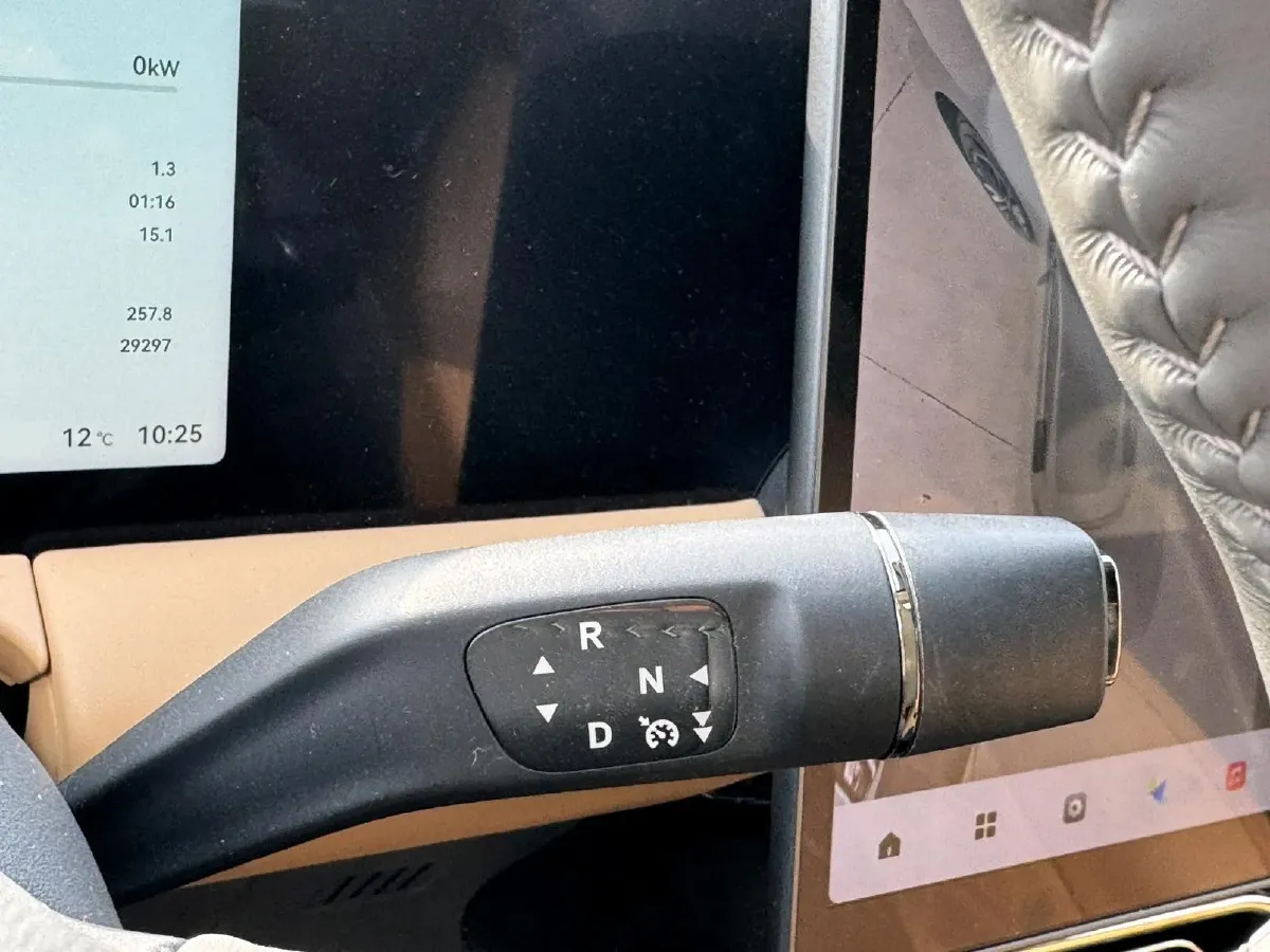 2024 Leapmotor C01 BEV 62.8KWH,autocango,china used car exporter,china ev exporter,chinese used car exporter,chinese used ev exporter