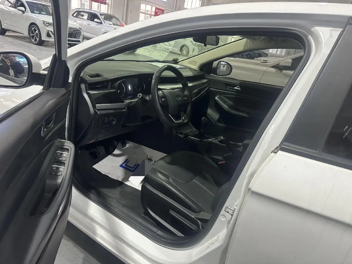 2021 Chery Arrizo 5 1.5L 116HP L4 5MT,autocango,china used car exporter,china ev exporter,chinese used car exporter,chinese used ev exporter