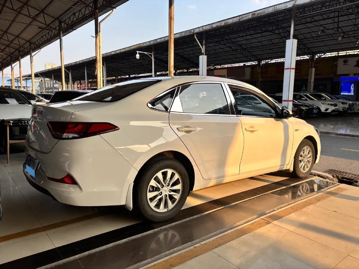 2020 Hyundai Celesta 1.6L 123HP L4 6AT,autocango,china used car exporter,china ev exporter,chinese used car exporter,chinese used ev exporter