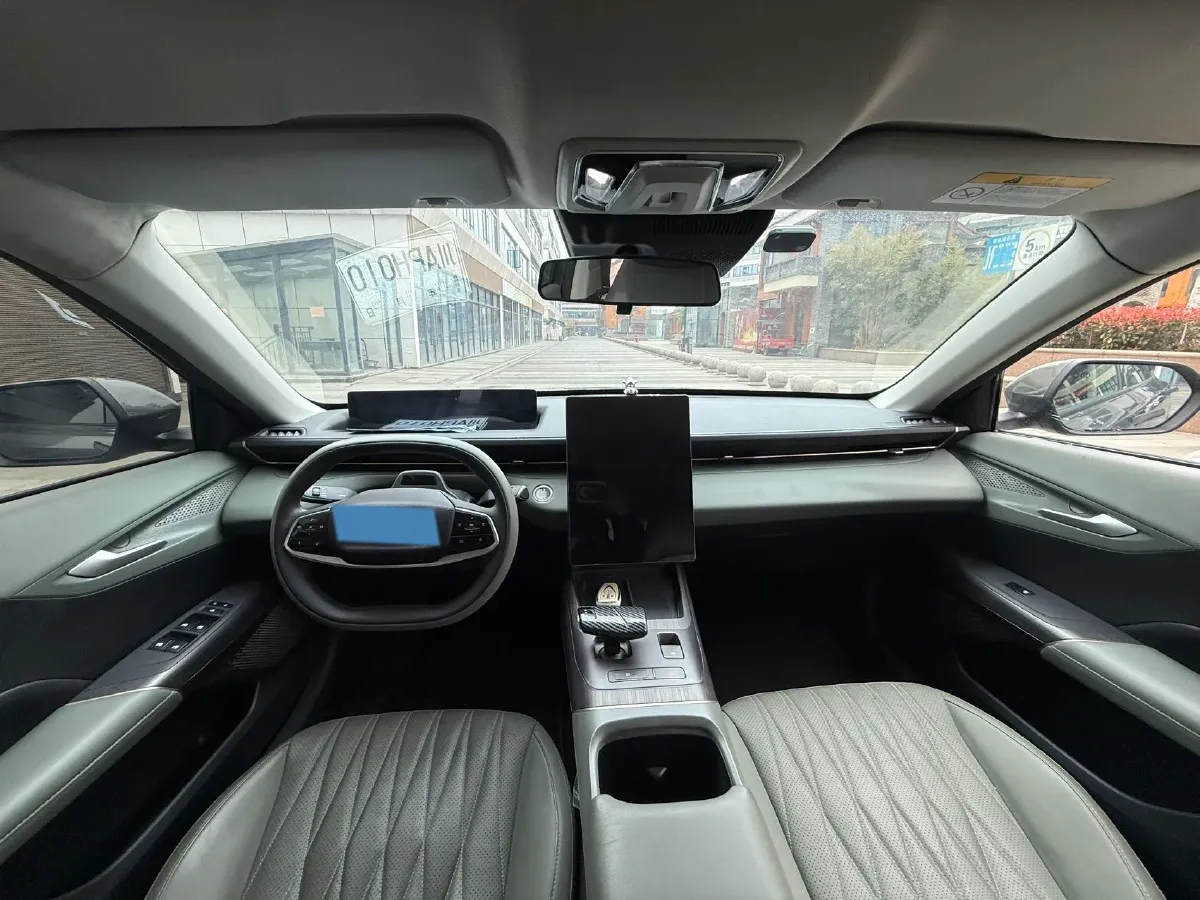 2023 Volkswagen Polo 1.5L 113HP L4 6AT,autocango,china used car exporter,china ev exporter,chinese used car exporter,chinese used ev exporter