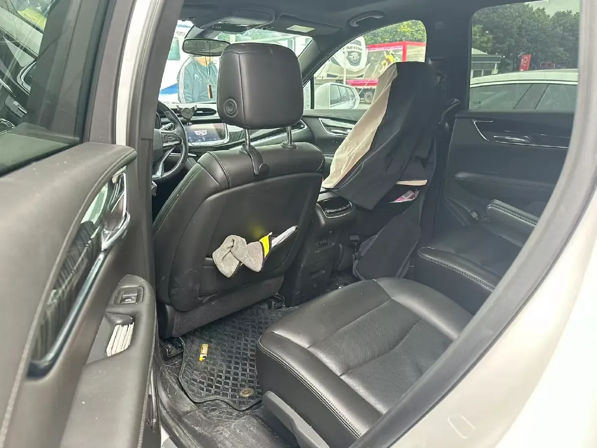 2021 Cadillac XT6 2.0T 237HP L4 9AT,autocango,china used car exporter,china ev exporter,chinese used car exporter,chinese used ev exporter