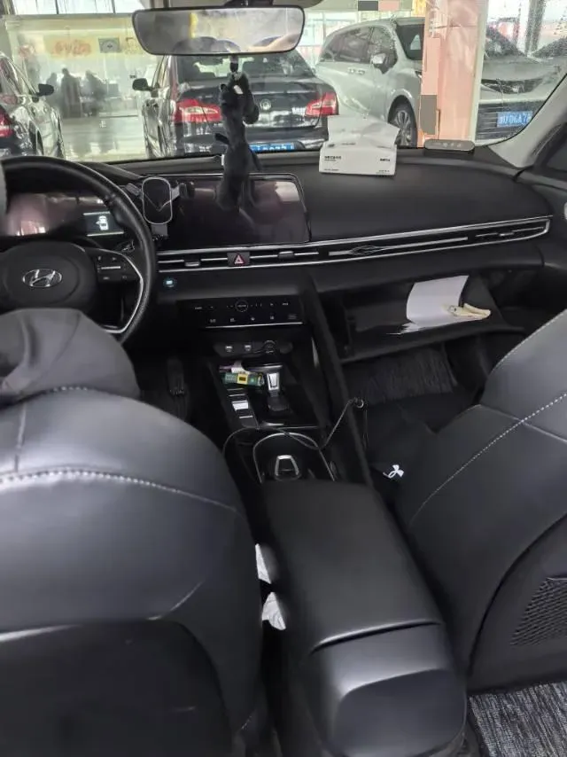 2021 Hyundai Elantra 1.5L 115HP L4 CVT,autocango,china used car exporter,china ev exporter,chinese used car exporter,chinese used ev exporter