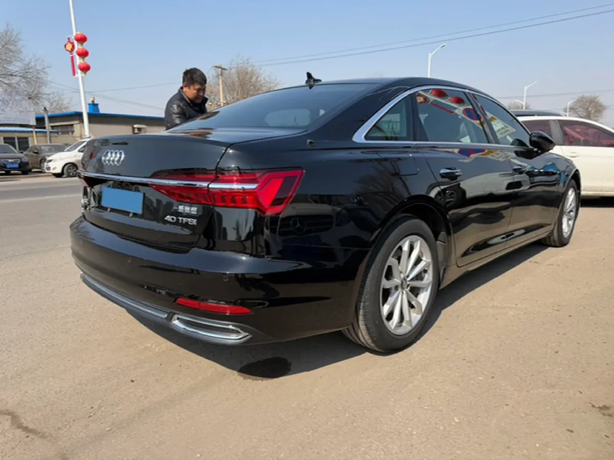 2021 Audi A6L 2.0T 190HP L4 7DCT,autocango,china used car exporter,china ev exporter,chinese used car exporter,chinese used ev exporter
