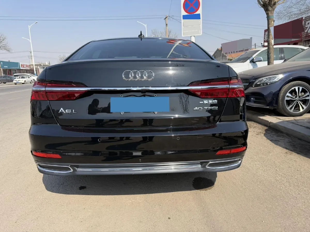 2021 Audi A6L 2.0T 190HP L4 7DCT,autocango,china used car exporter,china ev exporter,chinese used car exporter,chinese used ev exporter
