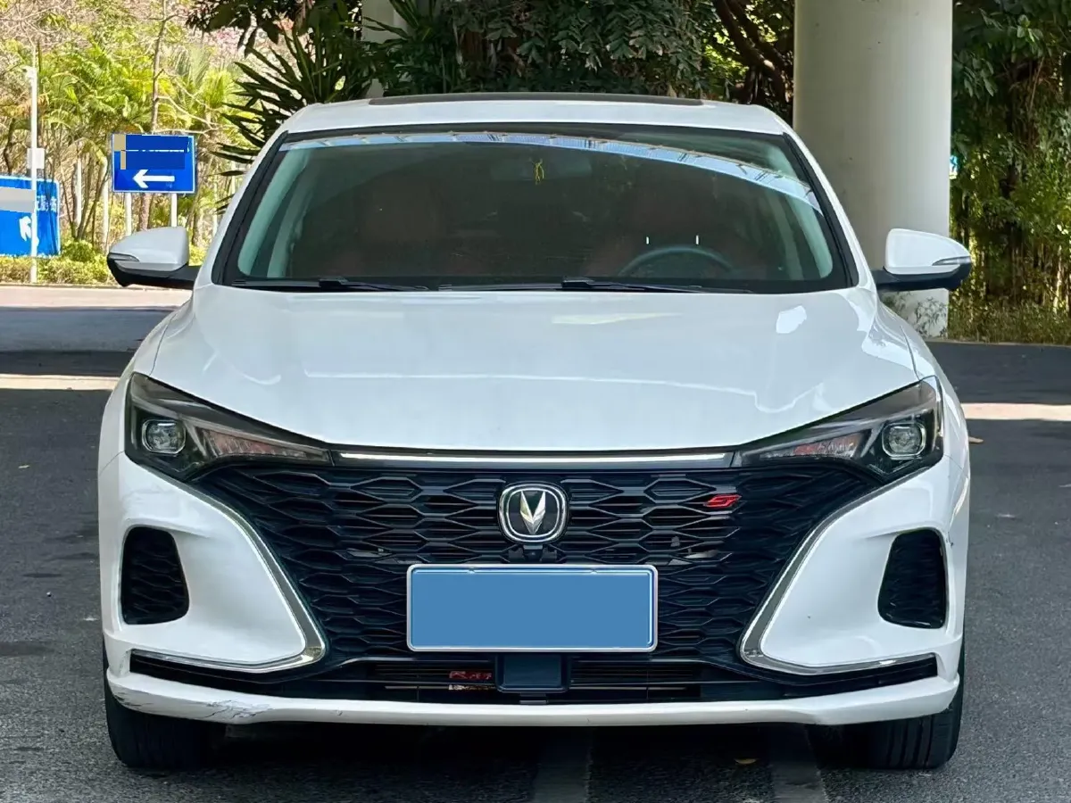2021 ChangAn Eado 1.4T 160HP L4 7DCT,autocango,china used car exporter,china ev exporter,chinese used car exporter,chinese used ev exporter
