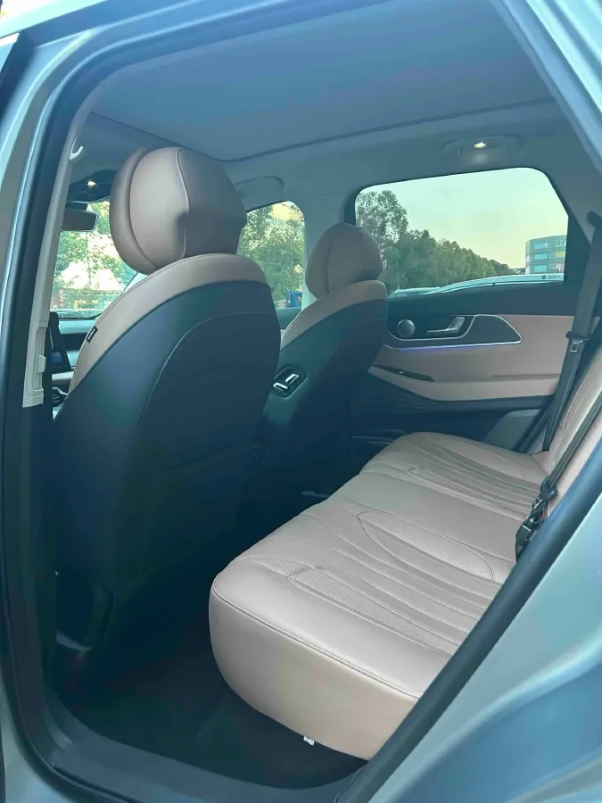 2024 Chery Tiggo8L 2.0T 254HP L4 8AT,autocango,china used car exporter,china ev exporter,chinese used car exporter,chinese used ev exporter