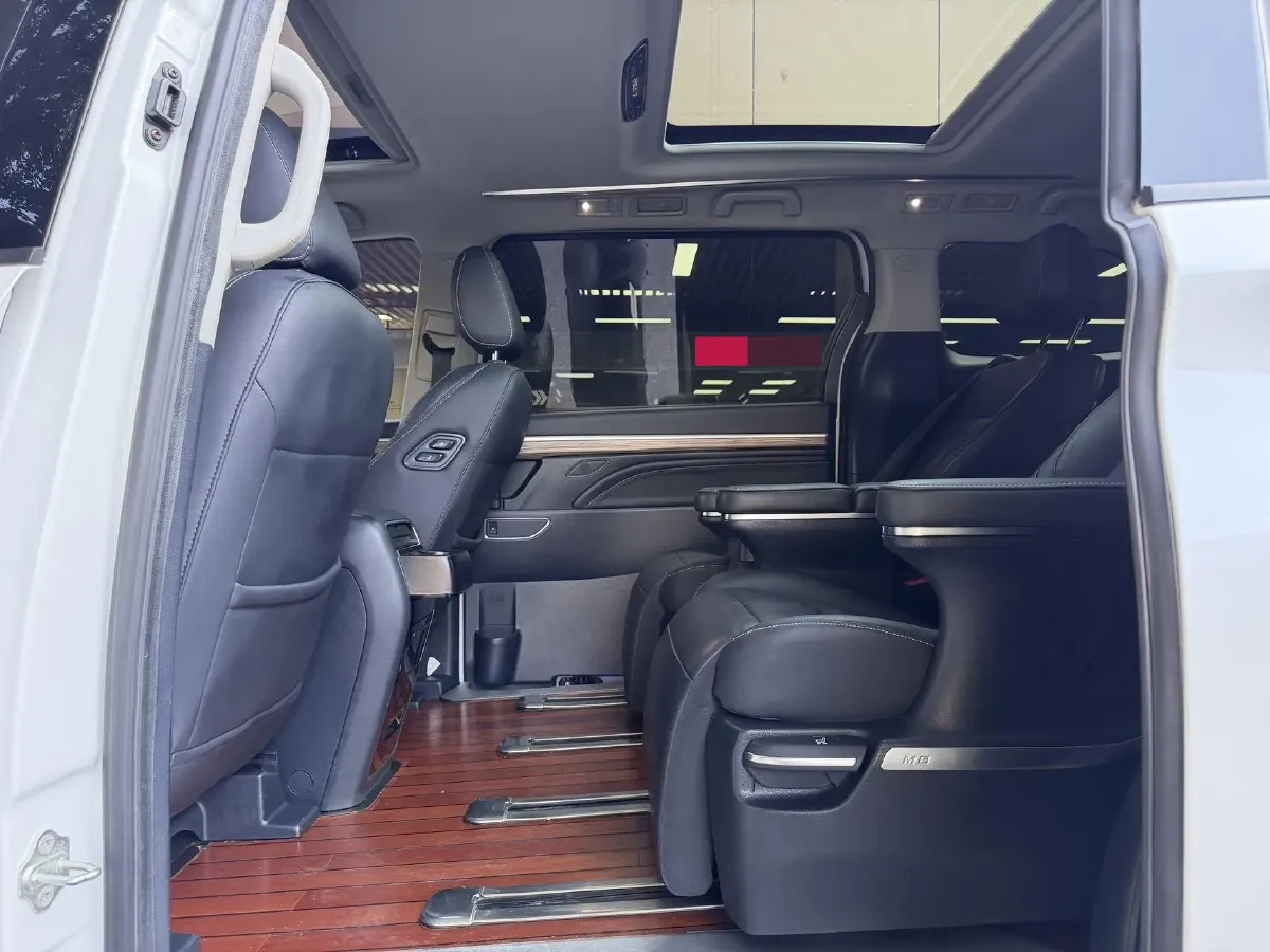 2021 GAC Trumpchi M8 2.0T 252HP L4 8AT,autocango,china used car exporter,china ev exporter,chinese used car exporter,chinese used ev exporter