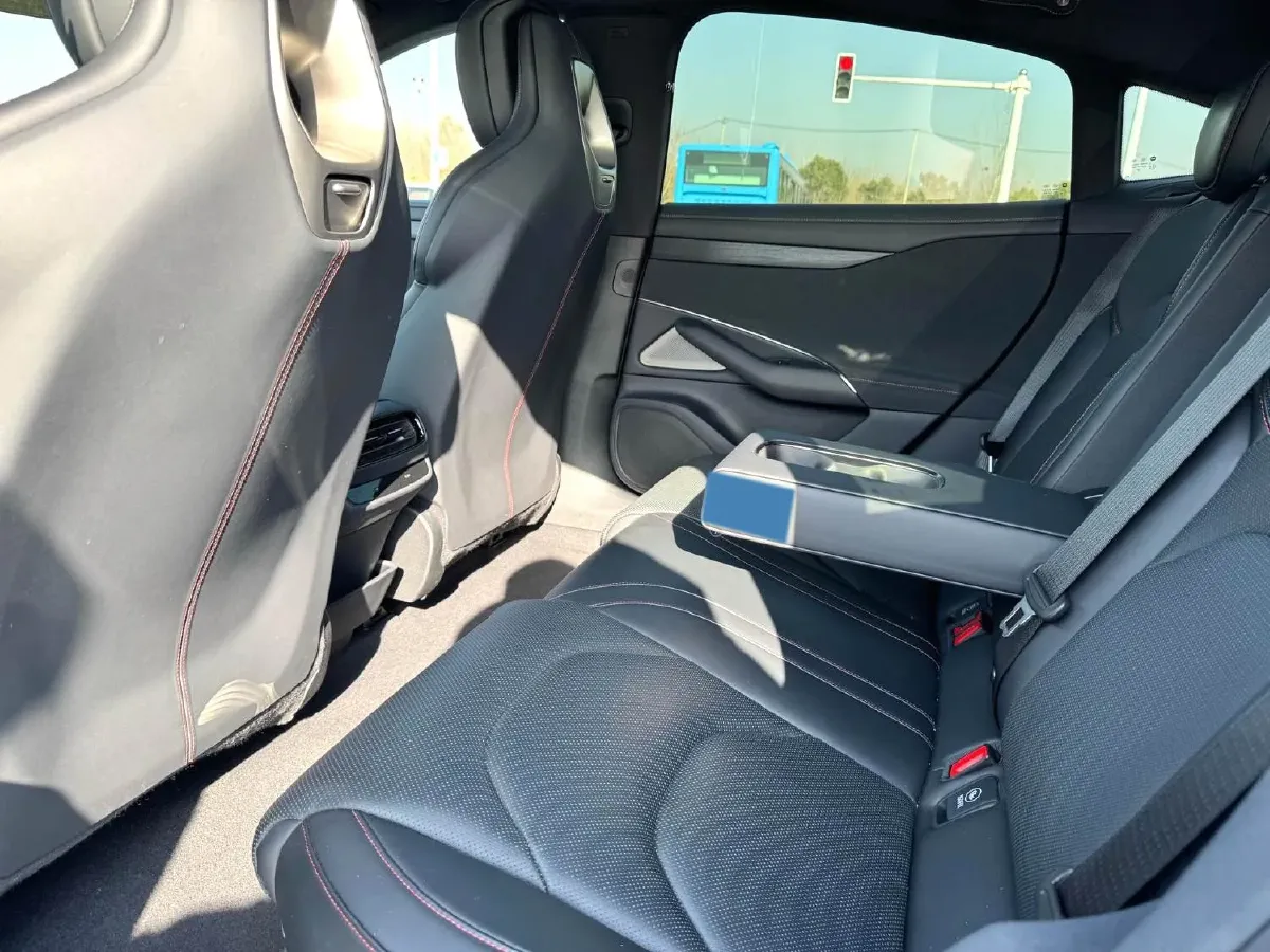 2024 MI SU7 BEV 101KWH,autocango,china used car exporter,china ev exporter,chinese used car exporter,chinese used ev exporter