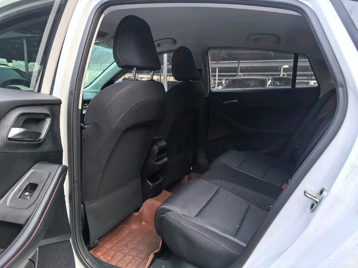 2023 MG 5 1.5L 129HP L4 5MT,autocango,china used car exporter,china ev exporter,chinese used car exporter,chinese used ev exporter