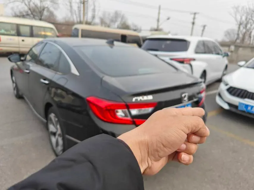 2021 Honda Accord 2.0L 146HP L4 E-CVT Hybrid,autocango,china used car exporter,china ev exporter,chinese used car exporter,chinese used ev exporter