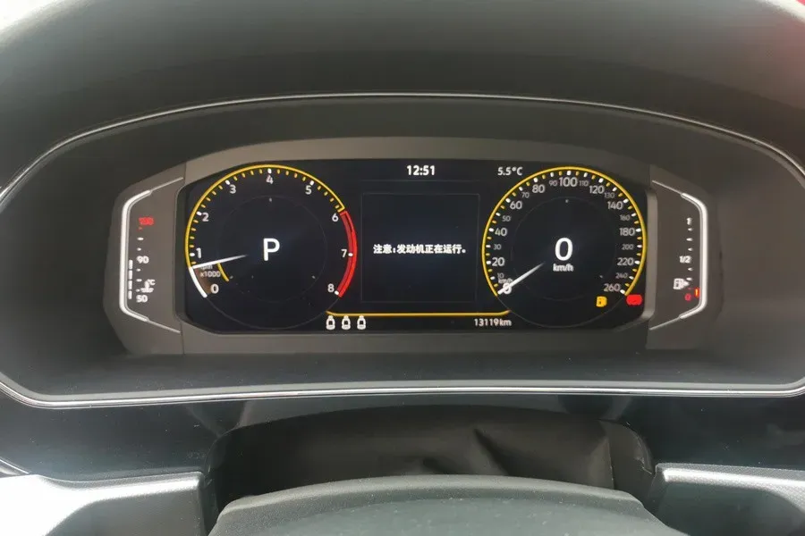 2024 Volkswagen Passat 2.0T 220HP L4 7DCT,autocango,china used car exporter,china ev exporter,chinese used car exporter,chinese used ev exporter