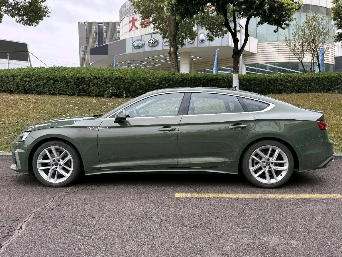 2024 Audi A5 2.0T 204HP L4 7DCT,autocango,china used car exporter,china ev exporter,chinese used car exporter,chinese used ev exporter