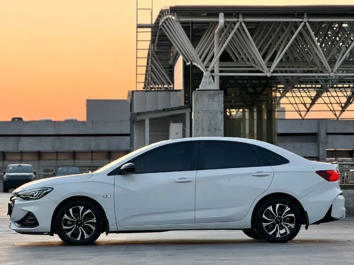 2020 Chevrolet Monza 1.3T 163HP L3 6AT,autocango,china used car exporter,china ev exporter,chinese used car exporter,chinese used ev exporter