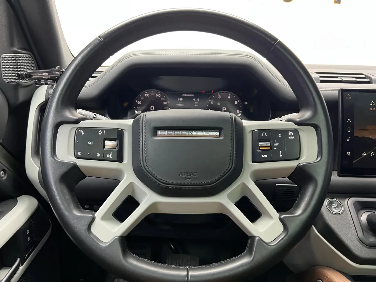 2023 Land Rover Defender 3.0T 400HP L6 8AT,autocango,china used car exporter,china ev exporter,chinese used car exporter,chinese used ev exporter