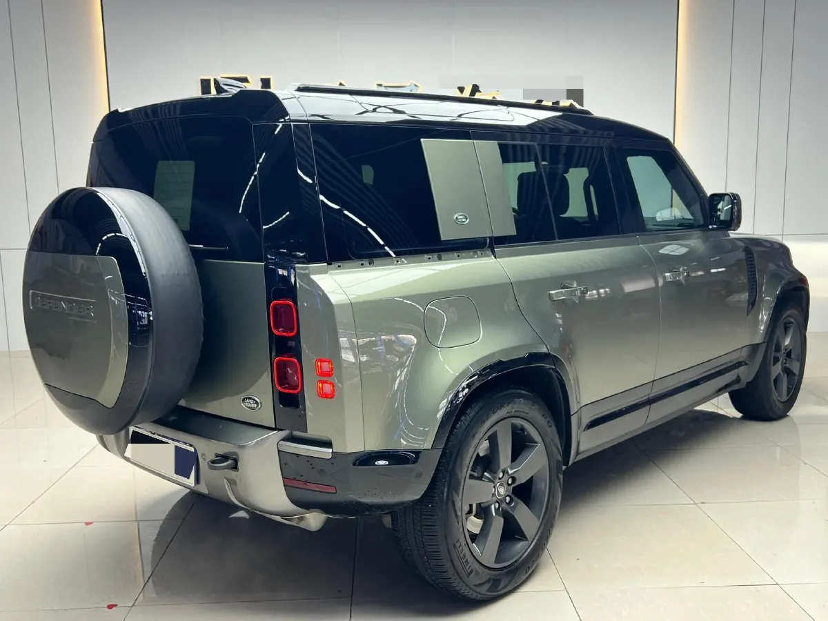 2023 Land Rover Defender 3.0T 400HP L6 8AT,autocango,china used car exporter,china ev exporter,chinese used car exporter,chinese used ev exporter