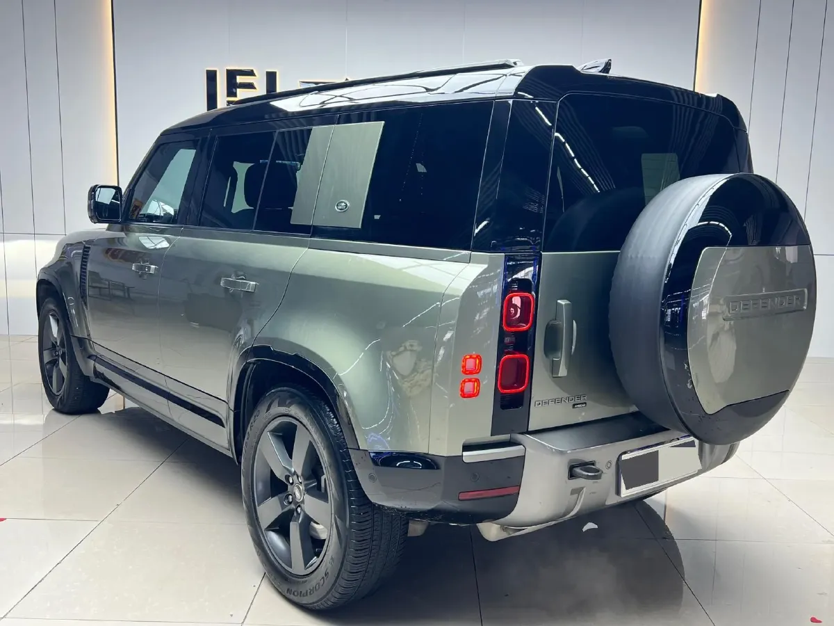 2023 Land Rover Defender 3.0T 400HP L6 8AT,autocango,china used car exporter,china ev exporter,chinese used car exporter,chinese used ev exporter