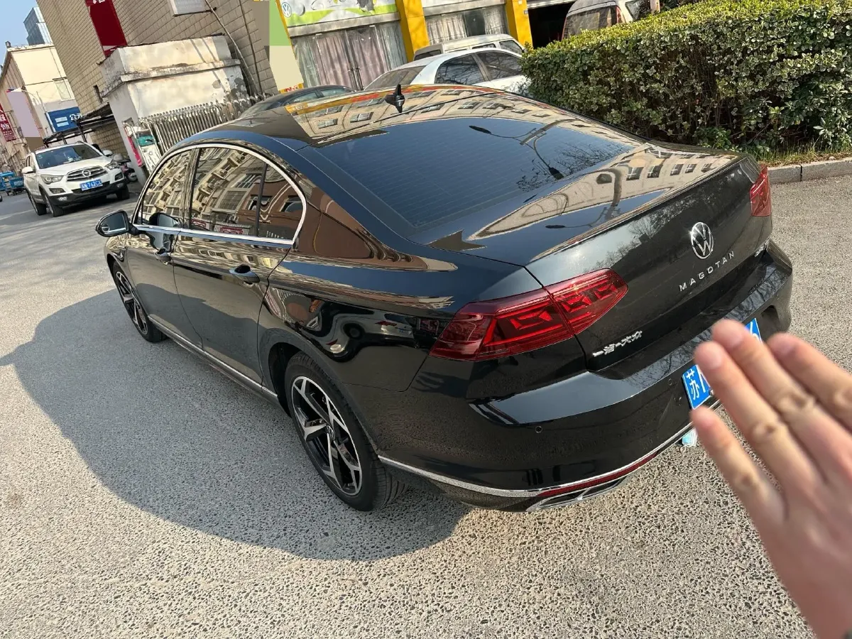 2024 Volkswagen Magotan 2.0T 186HP L4 7DCT,autocango,china used car exporter,china ev exporter,chinese used car exporter,chinese used ev exporter