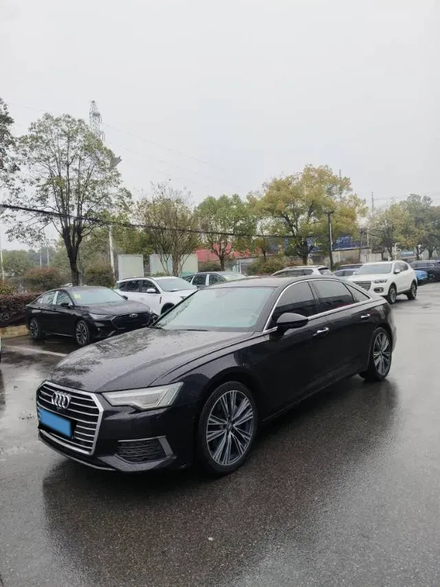 2019 Mercedes-Benz GLC Class 2.0T 245HP L4 9AT,autocango,china used car exporter,china ev exporter,chinese used car exporter,chinese used ev exporter