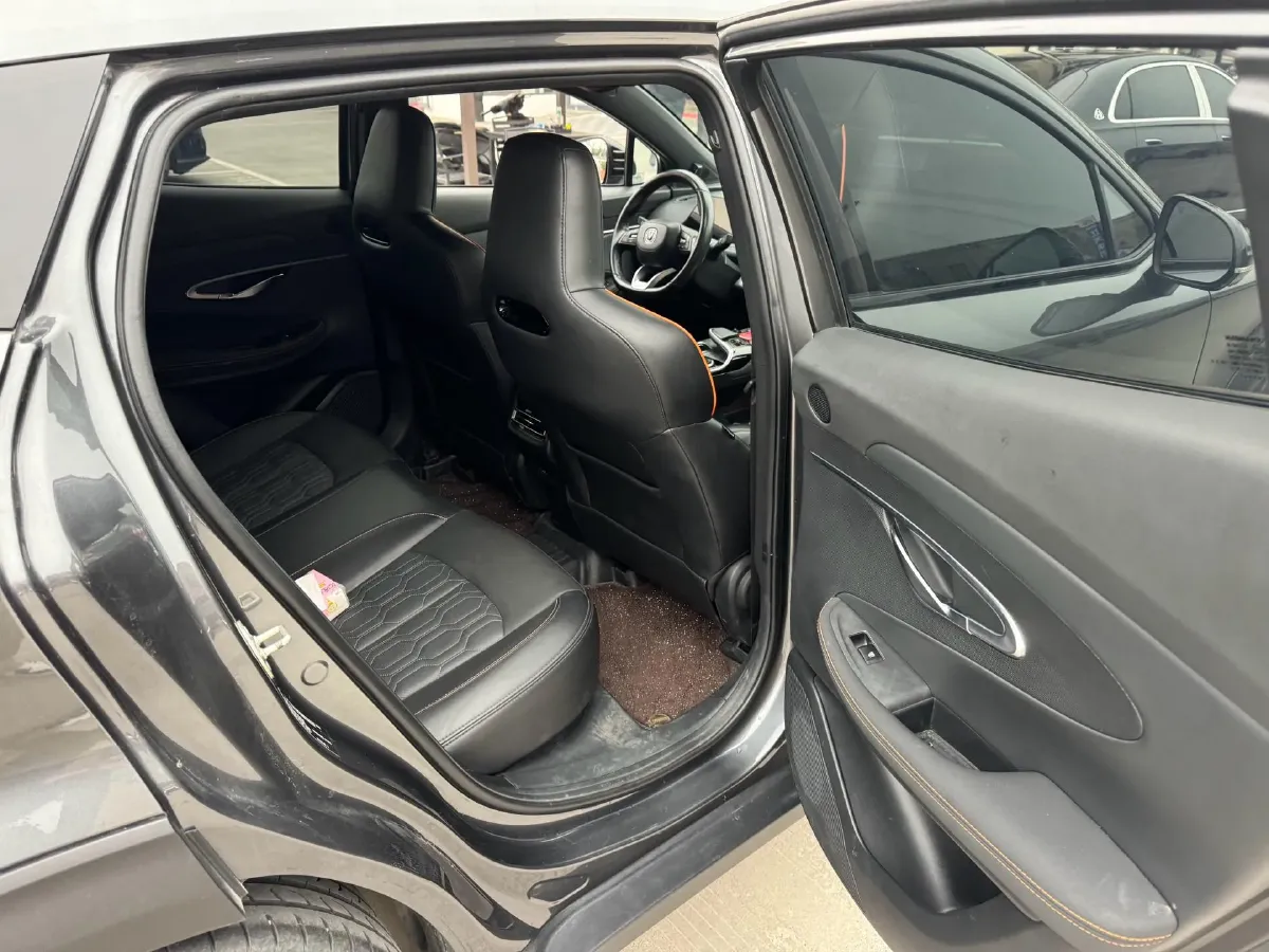 2022 ChangAn UNI-T 2.0T 233HP L4 8AT,autocango,china used car exporter,china ev exporter,chinese used car exporter,chinese used ev exporter