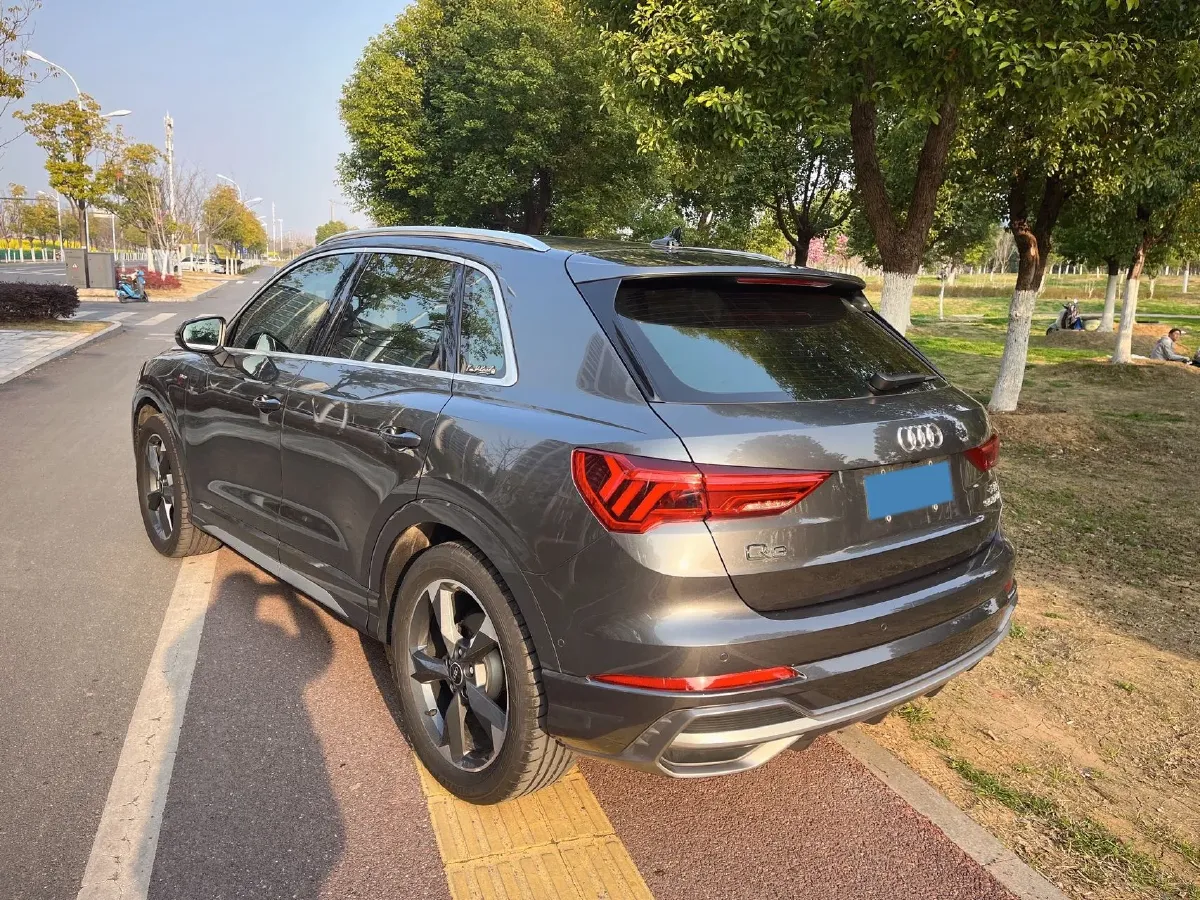 2022 Audi Q3 1.4T 150HP L4 7DCT,autocango,china used car exporter,china ev exporter,chinese used car exporter,chinese used ev exporter