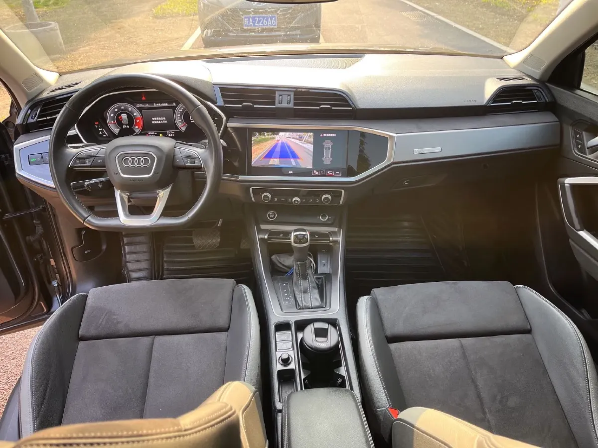 2022 Audi Q3 1.4T 150HP L4 7DCT,autocango,china used car exporter,china ev exporter,chinese used car exporter,chinese used ev exporter