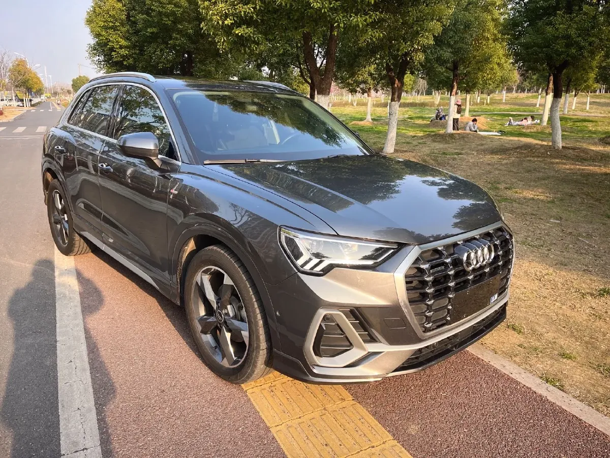 2022 Audi Q3 1.4T 150HP L4 7DCT,autocango,china used car exporter,china ev exporter,chinese used car exporter,chinese used ev exporter