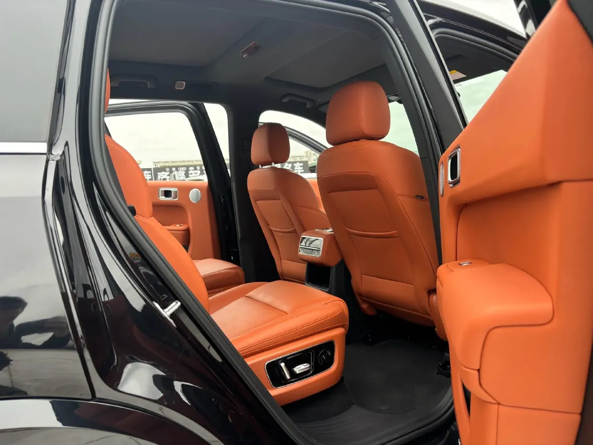 2023 Li L8 Range Extended 154HP REEV 40.9KWH,autocango,china used car exporter,china ev exporter,chinese used car exporter,chinese used ev exporter