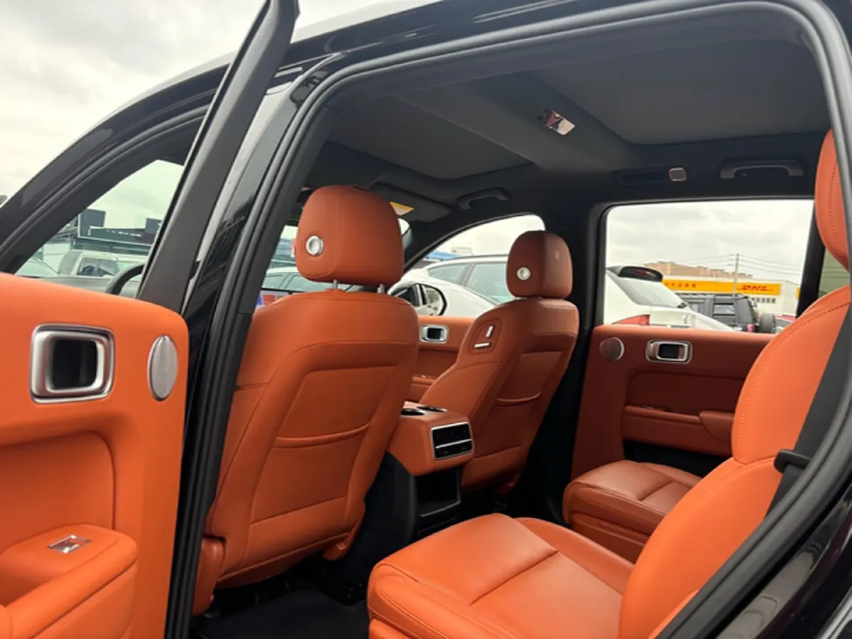 2023 Li L8 Range Extended 154HP REEV 40.9KWH,autocango,china used car exporter,china ev exporter,chinese used car exporter,chinese used ev exporter