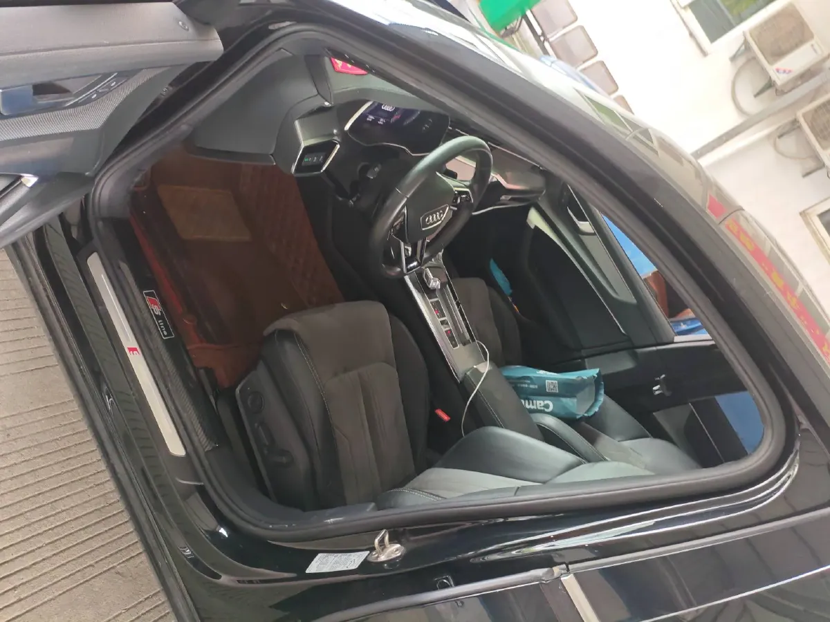 2021 Audi A6L 2.0T 190HP L4 7DCT,autocango,china used car exporter,china ev exporter,chinese used car exporter,chinese used ev exporter