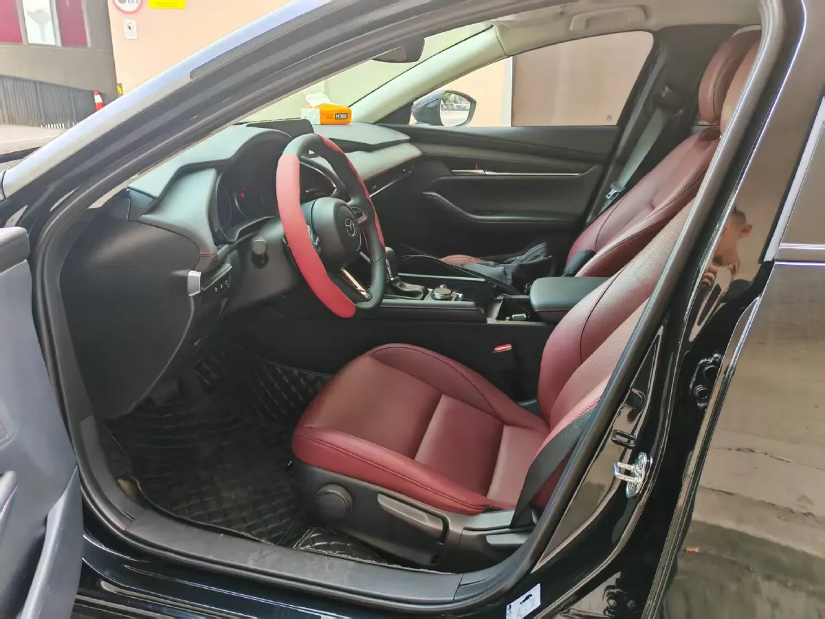 2023 Mazda 3 Axela 2.0L 158HP L4 6AT,autocango,china used car exporter,china ev exporter,chinese used car exporter,chinese used ev exporter