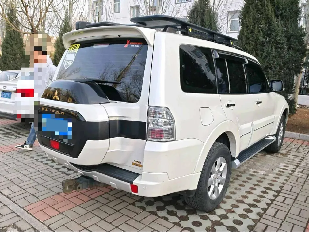 2018 Mitsubishi Pajero 3.0L 174HP V6 5AT,autocango,china used car exporter,china ev exporter,chinese used car exporter,chinese used ev exporter