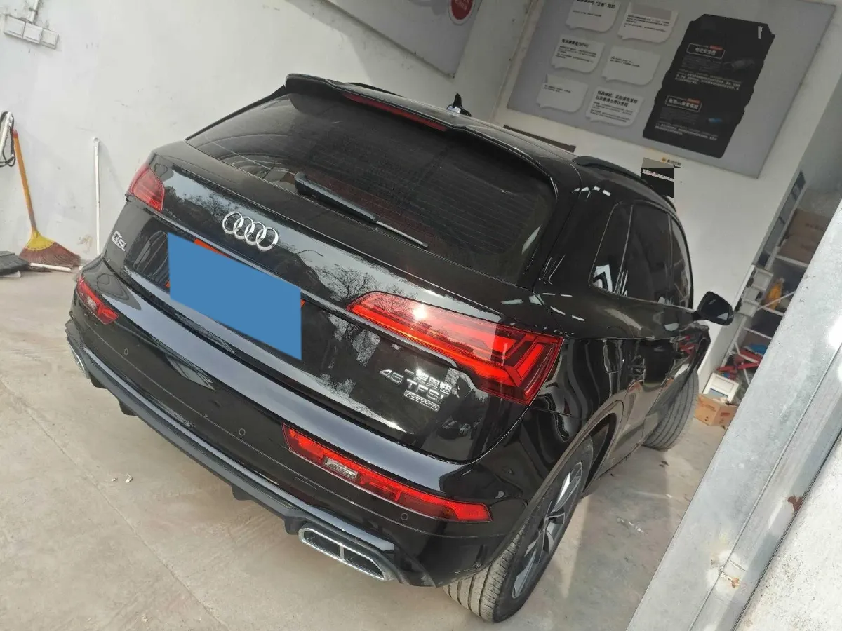 2023 Audi Q5L 2.0T 190HP L4 7DCT,autocango,china used car exporter,china ev exporter,chinese used car exporter,chinese used ev exporter