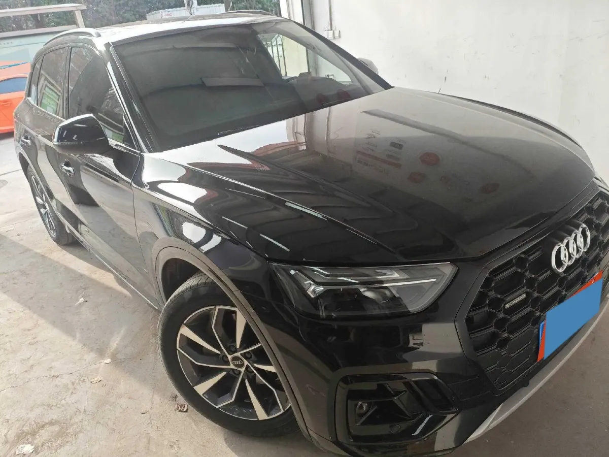 2023 Audi Q5L 2.0T 190HP L4 7DCT,autocango,china used car exporter,china ev exporter,chinese used car exporter,chinese used ev exporter