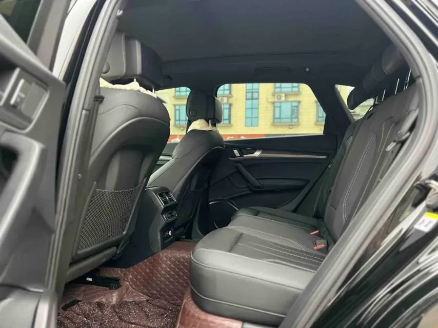 2023 Audi Q5L 2.0T 190HP L4 7DCT,autocango,china used car exporter,china ev exporter,chinese used car exporter,chinese used ev exporter