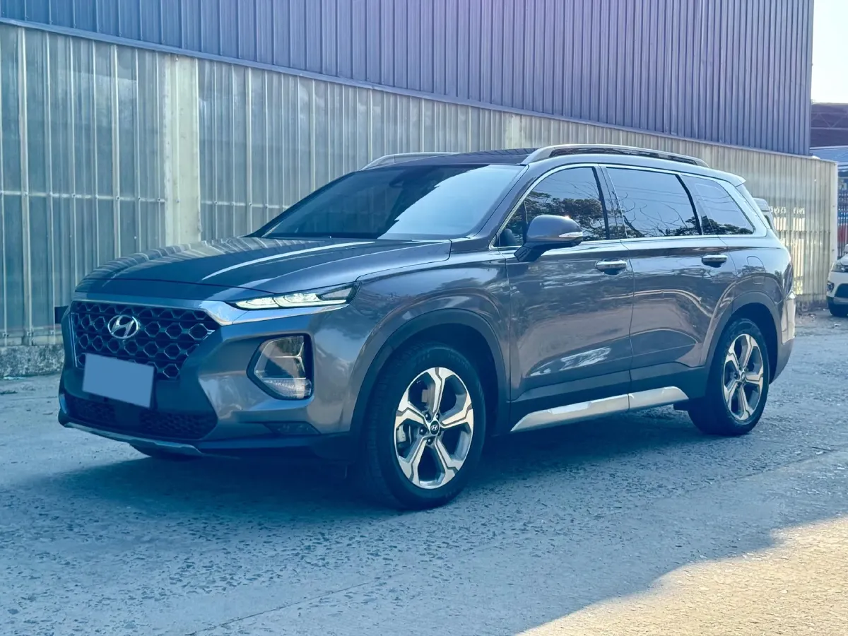 2019 Hyundai Santafe 2.0T 230HP L4 8AT,autocango,china used car exporter,china ev exporter,chinese used car exporter,chinese used ev exporter