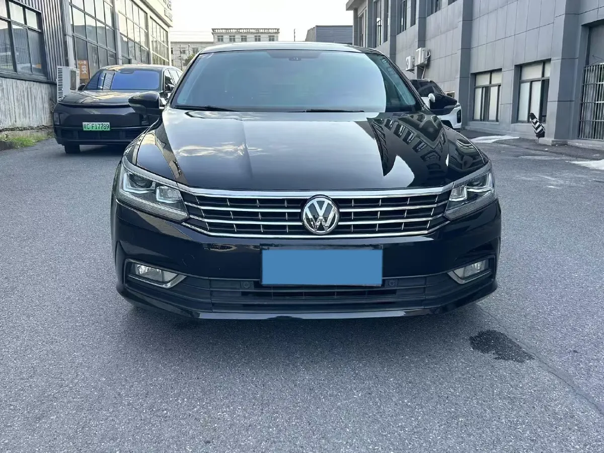 2017 Volkswagen Passat 1.8T 180HP L4 7DCT,autocango,china used car exporter,china ev exporter,chinese used car exporter,chinese used ev exporter