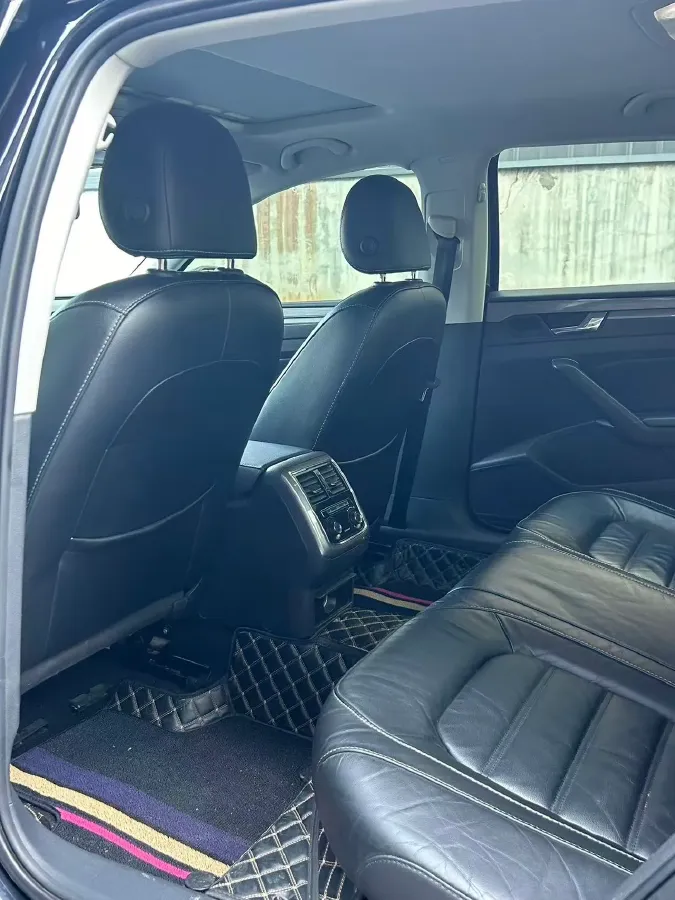 2017 Volkswagen Passat 1.8T 180HP L4 7DCT,autocango,china used car exporter,china ev exporter,chinese used car exporter,chinese used ev exporter