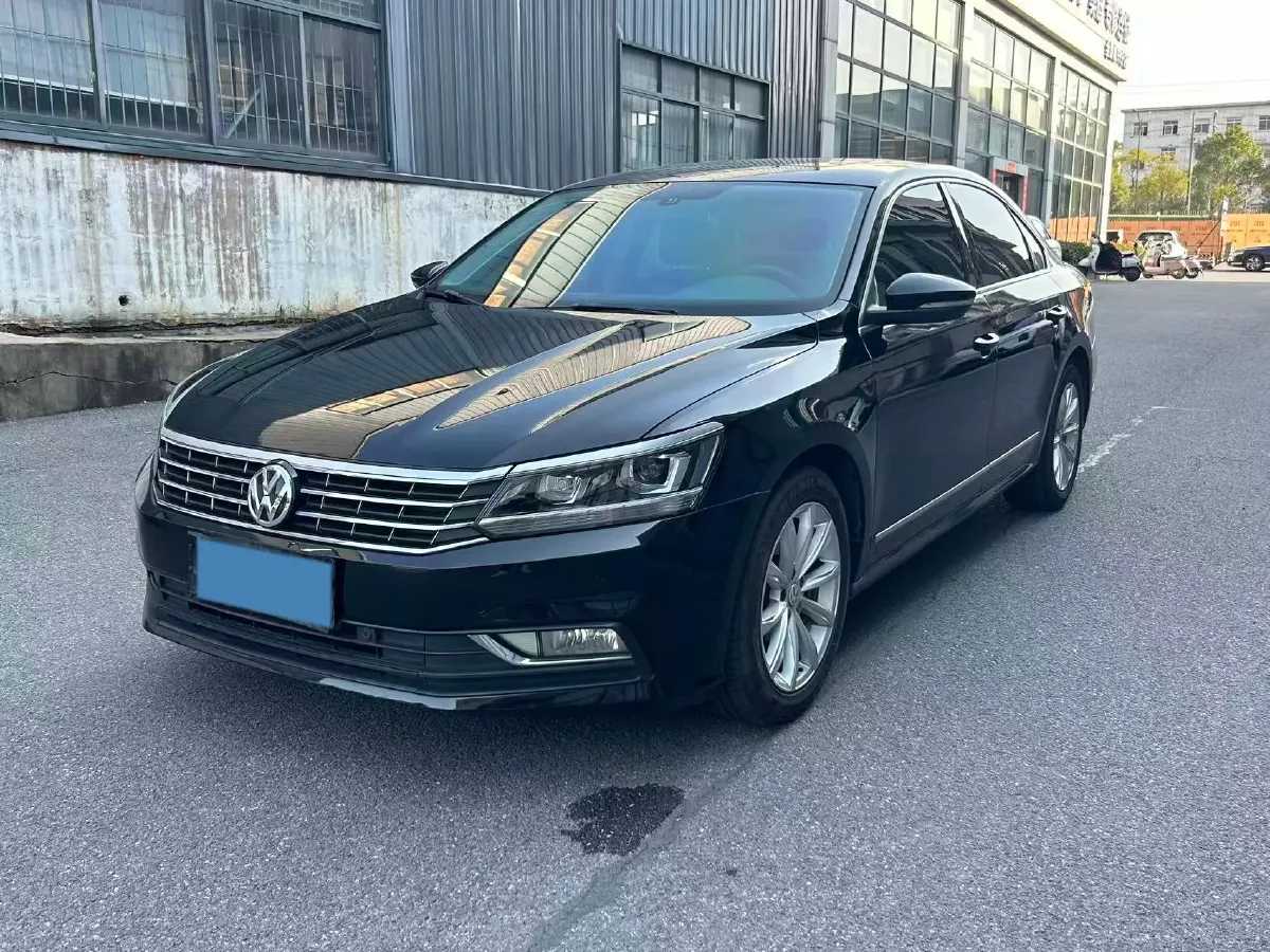 2017 Volkswagen Passat 1.8T 180HP L4 7DCT,autocango,china used car exporter,china ev exporter,chinese used car exporter,chinese used ev exporter